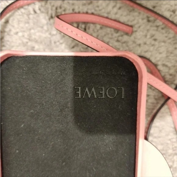 Loewe - Picture 6 of 7